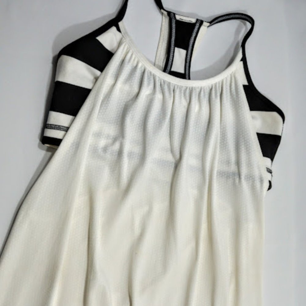 Lululemon No Limits Tank Black&White Striped 6